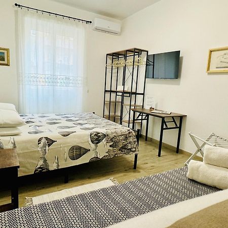 דירות רומא Casa Flora מראה חיצוני תמונה